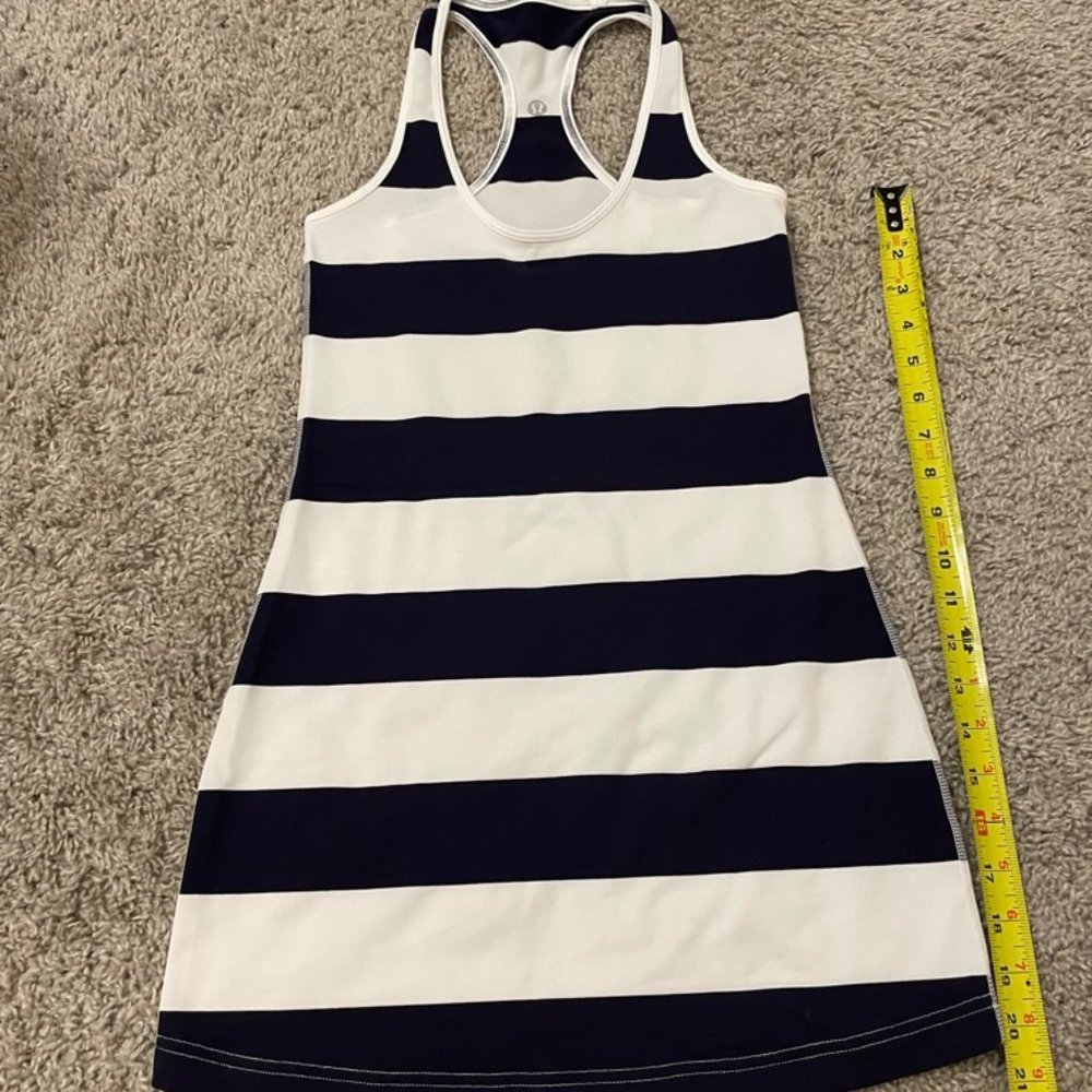 Lululemon 4 navy/white stripe extra long cool racerback